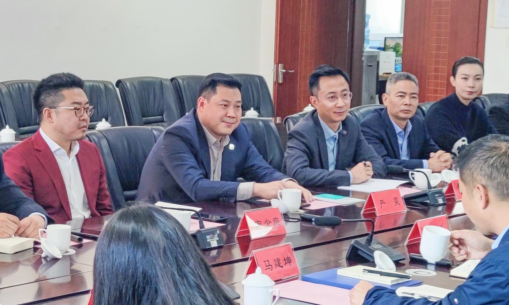 1669084974103279tzfA.jpg 1669084974103279tzfA.jpg