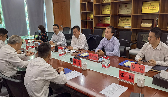 1671009254648081872.jpg 图-院长同袁文革会谈02.jpg