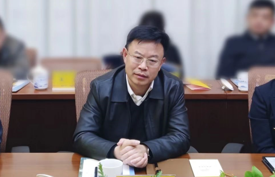 1677227884622085629.png 院长会谈3.png