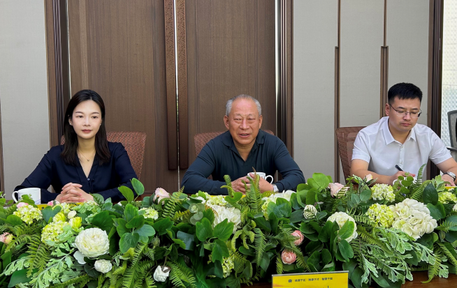 1684128718480050246.png 同海南省临高县委书记文斌会谈1.png