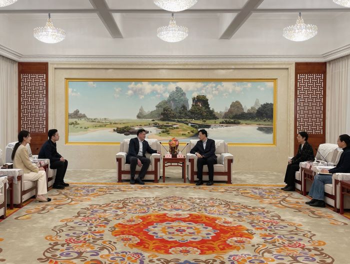 1709890060429056269.jpg 严昊同1.jpg