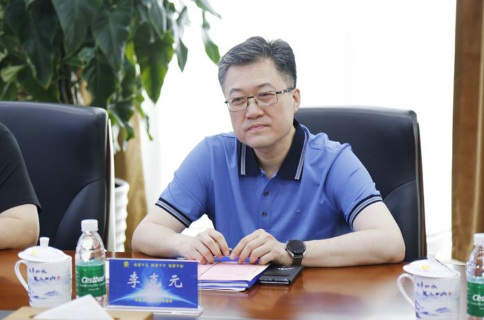 亚洲av
与辽宁省鞍山市台安县人民政府签订战略合作协议3.jpg